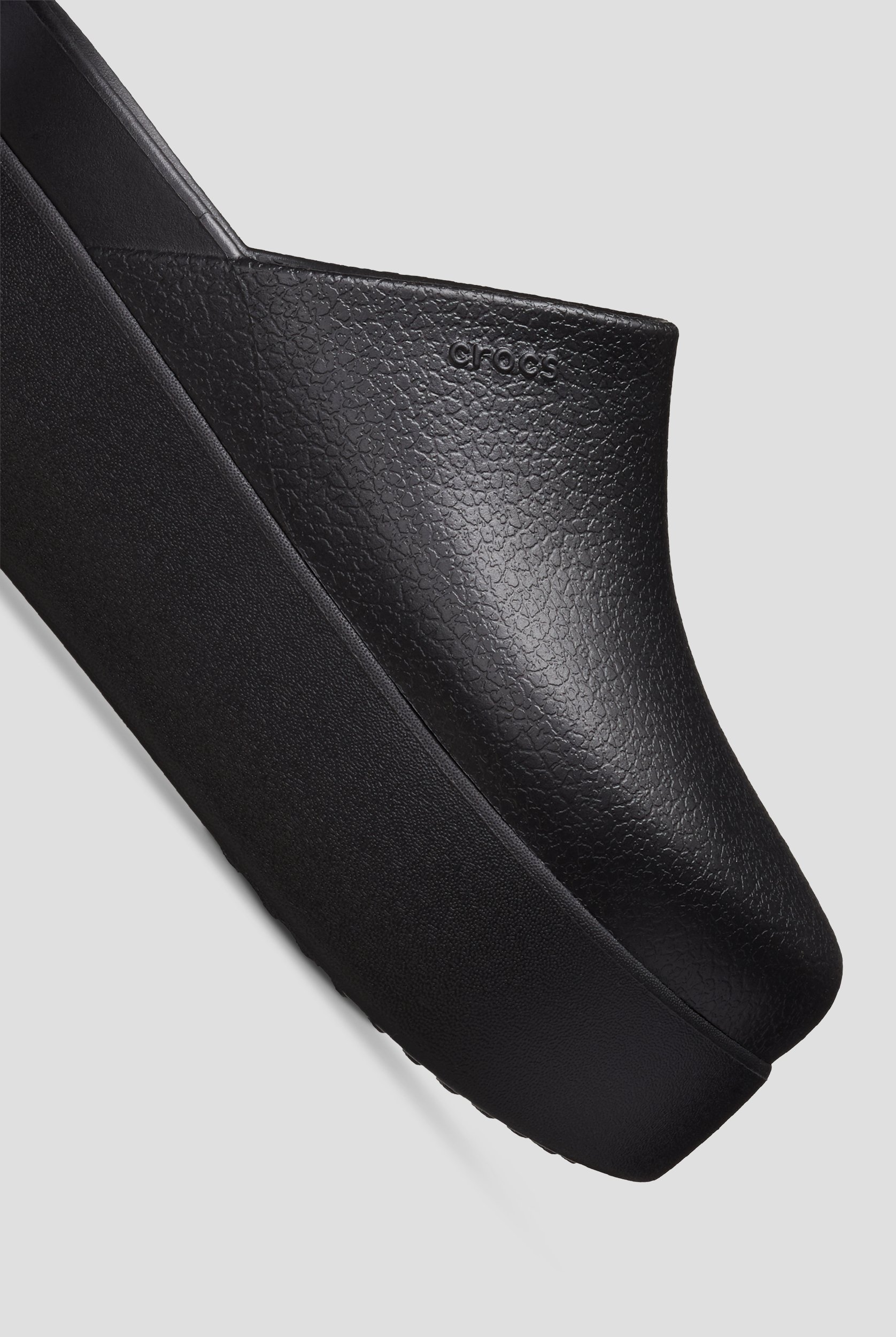 Crocs&trade; Women's Dylan Black Platform Clog