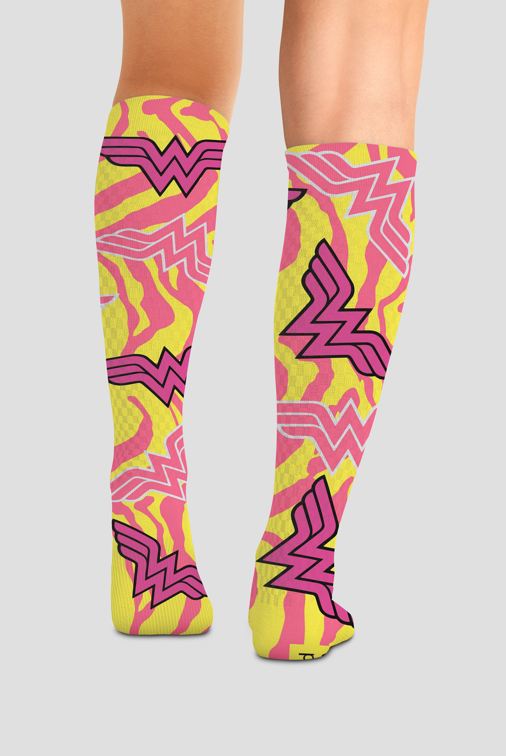 Tooniforms Wonderfully Wild Women's 10-15 mmHg Light Compression Socks