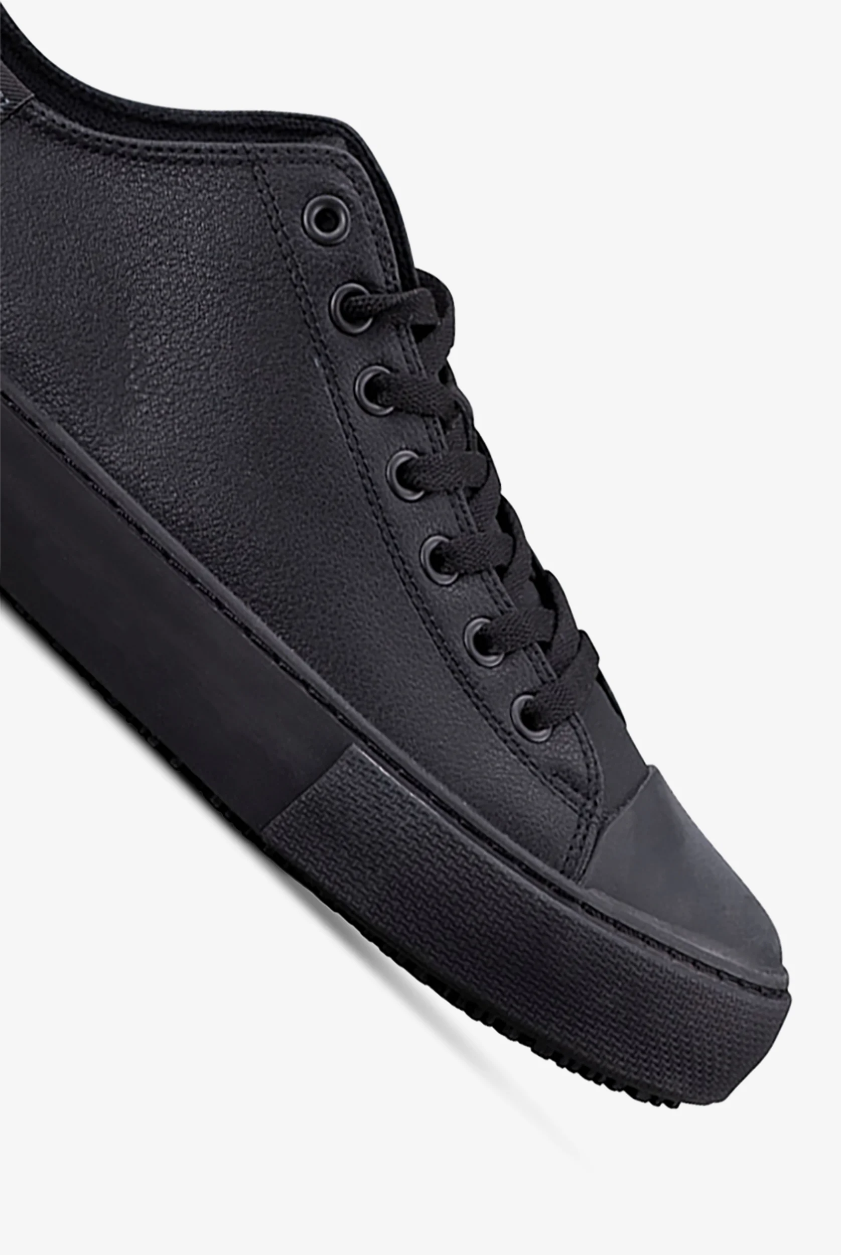 Lugz Men's Stagger Lo SR Athletic Lace Up Shoes