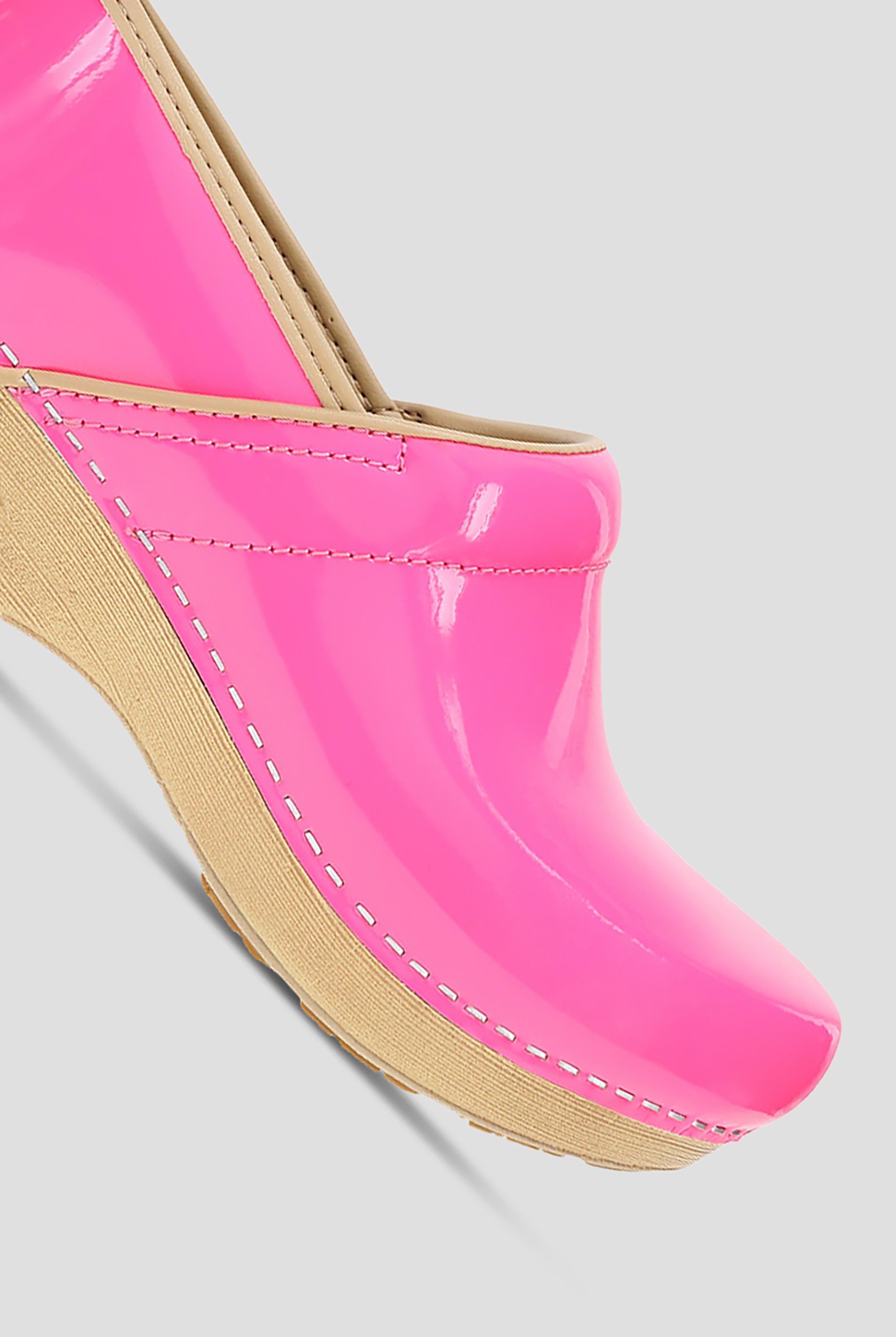 Dansko Women's XP 2.0 Slip Resistant Pink Neon Patent Clog